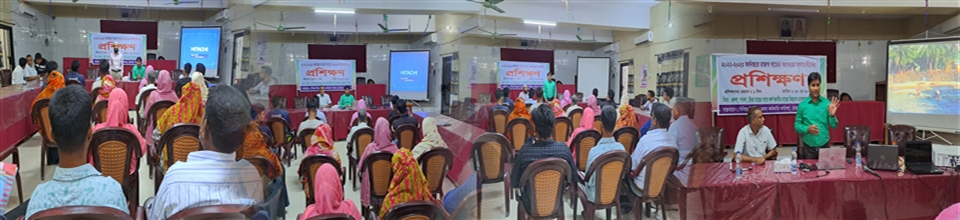 Providing training to fish farmers under the revenue sector in the financial year 2022-23